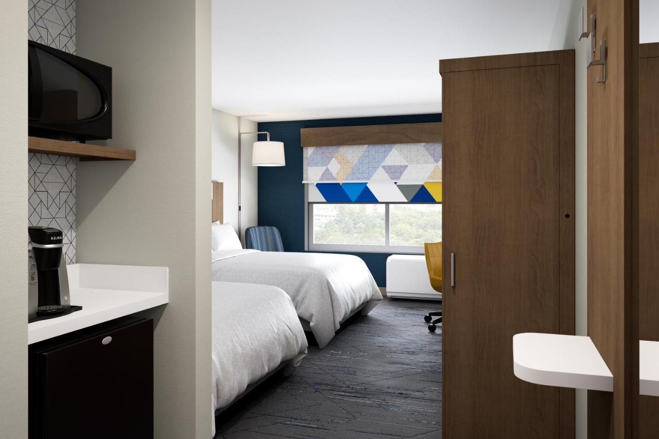 Holiday Inn Express & Suites Ridgecrest - China Lake By Ihg Bagian luar foto