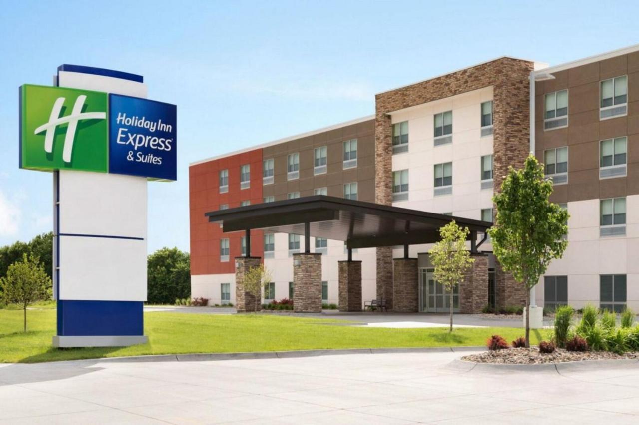 Holiday Inn Express & Suites Ridgecrest - China Lake By Ihg Bagian luar foto